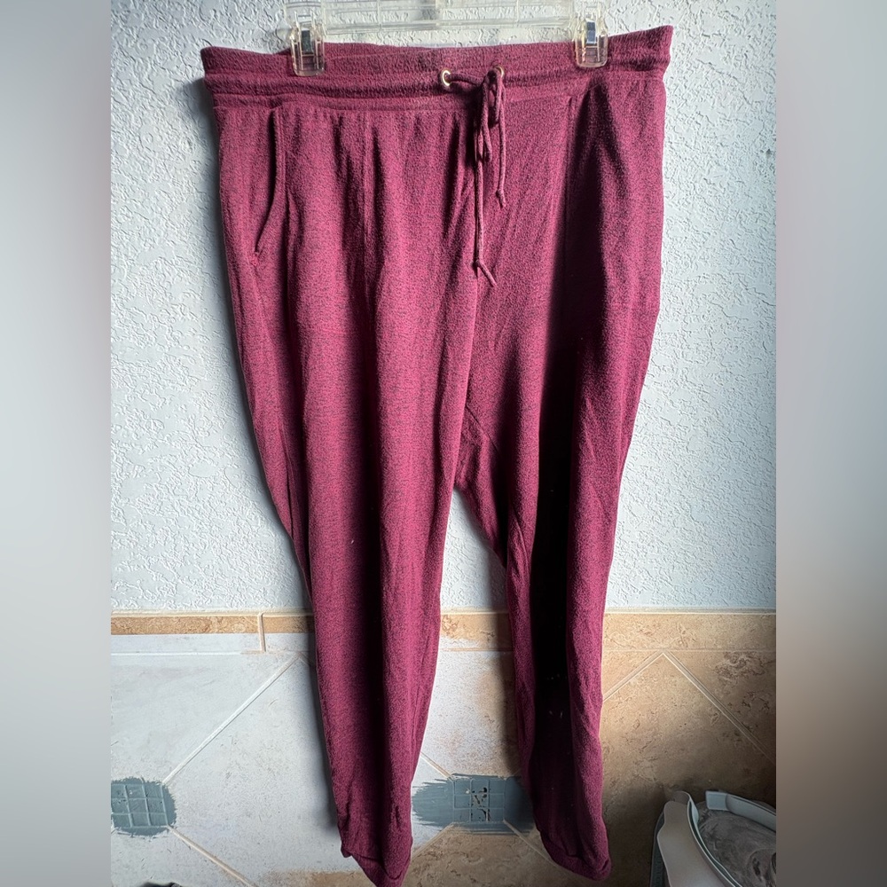 Old Navy Men's Maroon Joggers